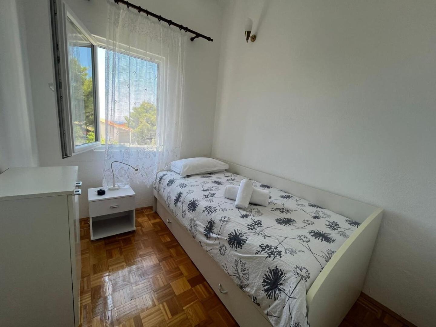Apartment Zeljko Maslinica Eksteriør billede